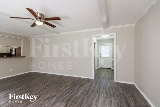 Building Photo - 4903 Shatner Dr