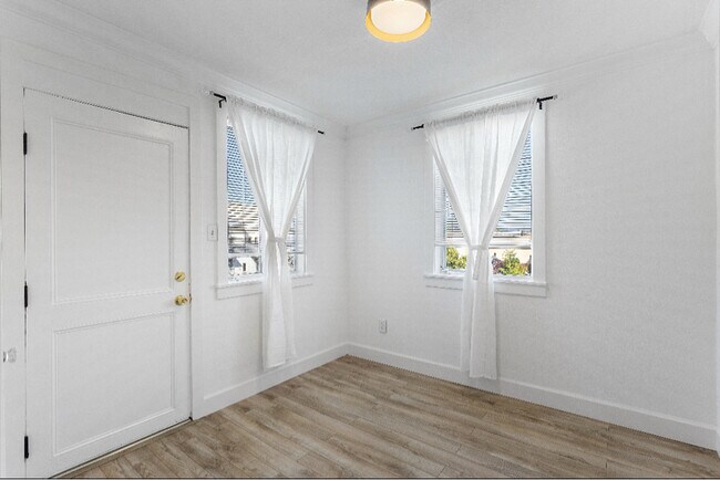 Foto del edificio - 2257 Central Ave