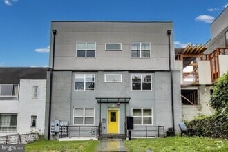 Building Photo - 2221 M St NE