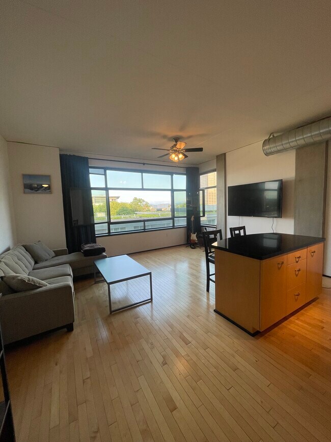 Foto del edificio - 333 NW 9th Ave