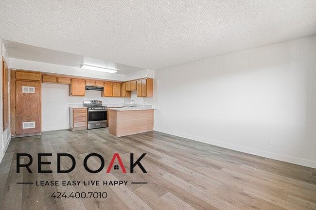 Building Photo - 6601 Victoria Ave