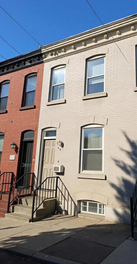 Foto principal - 2862 N Orkney St
