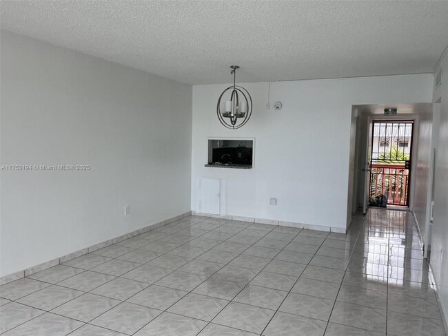 Foto del edificio - 2 bedroom in Miami FL 33179