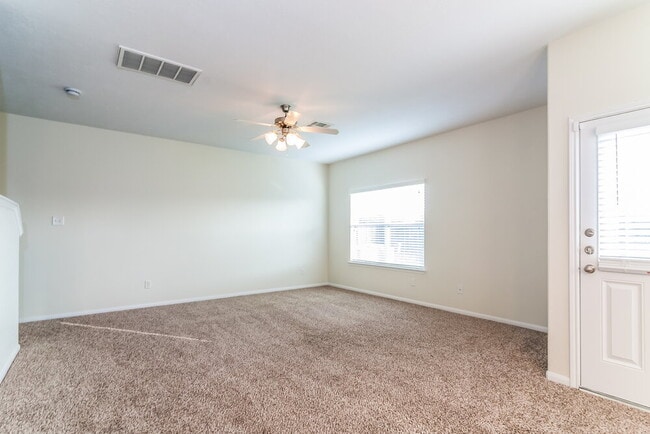 Building Photo - 9459 Sunflower Ridge Ln
