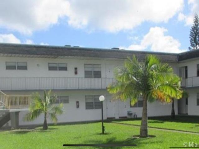 Building Photo - 6191 SW 37th St