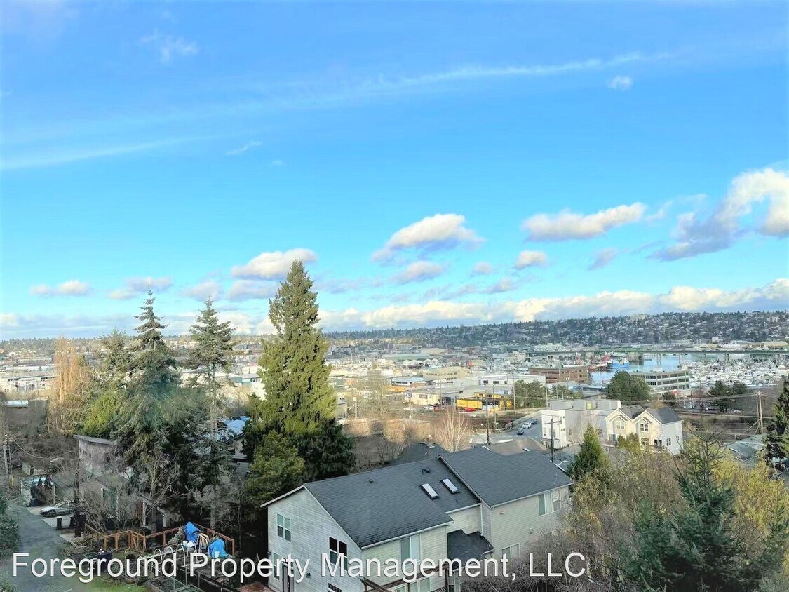 Primary Photo - 2 br, 3 bath House - 3826 25th Ave W Unit #3C