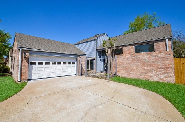 Building Photo - 12410 Rocky Knoll Dr
