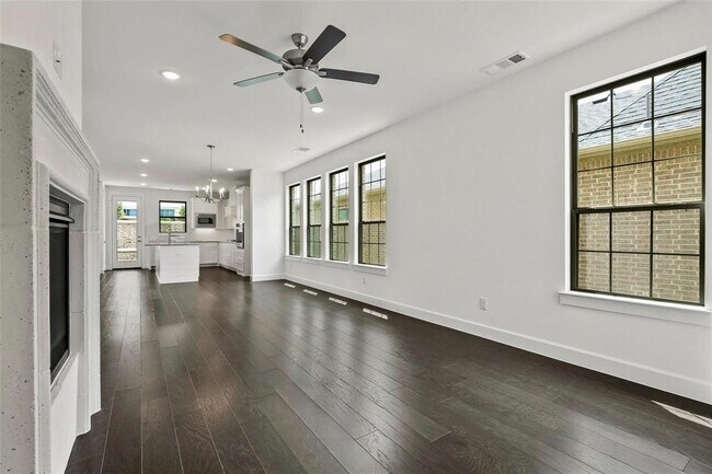 Foto del edificio - 946 Switchgrass Ln