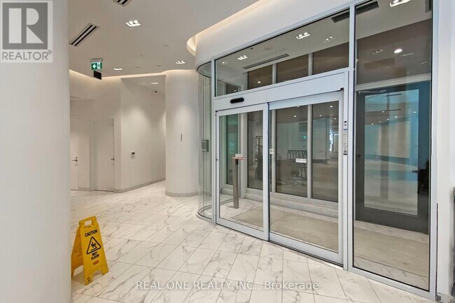 Photo du bâtiment - 238-2238 Simcoe St