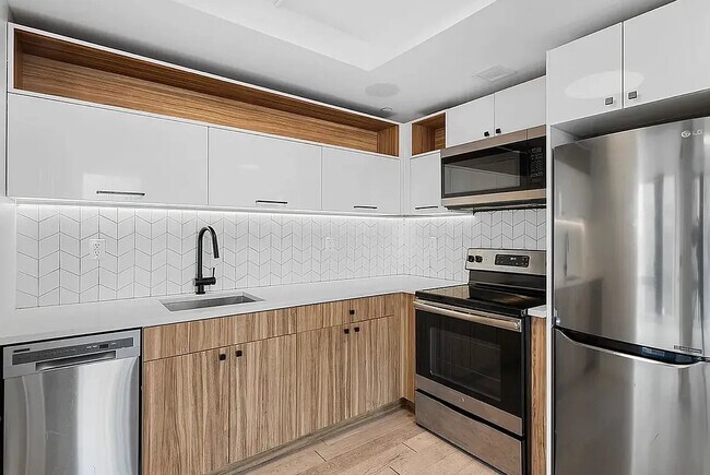 Building Photo - 60 West 125th Street
