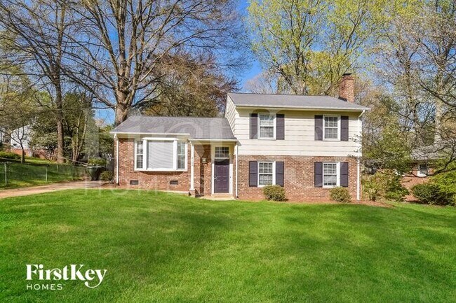 Foto del edificio - 2104 Gracewood Dr