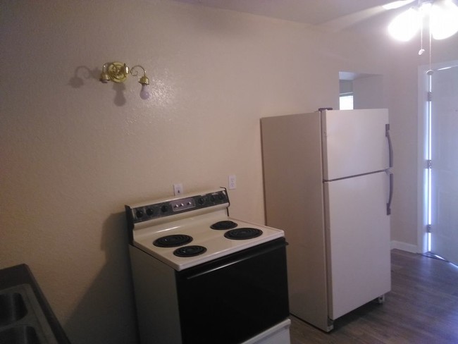 Building Photo - 7761 Highway 11 W Unit 2