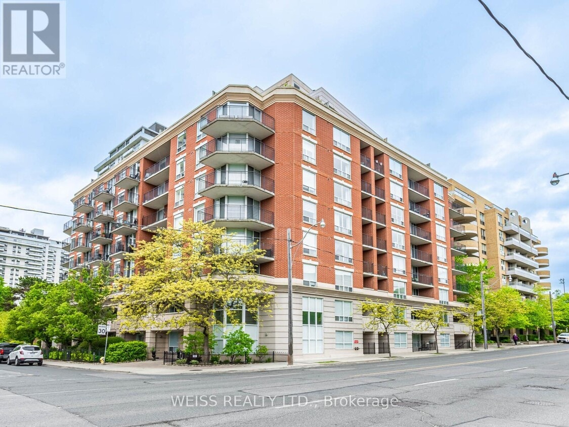 Primary Photo - 300-300 Balliol St