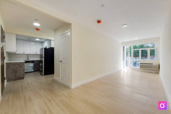 Building Photo - 1079 Lafayette Ave