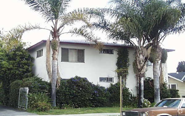Building Photo - 14215 Sylvan St