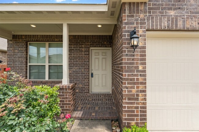 Foto del edificio - 5126 Chester Springs Ln