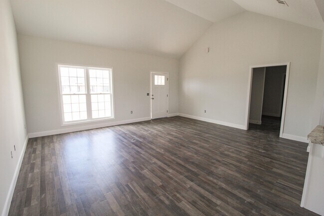 Building Photo - 310 Old Rockdale