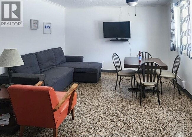 Building Photo - 840 Ross Lane