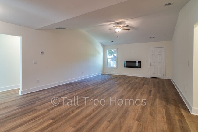 Gran sala de estar - 120 Gingerbread Pl