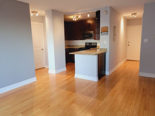 Foto del edificio - 2930 N Sheridan Rd