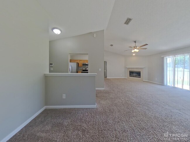 Foto del edificio - 1226 Summer Springs Drive