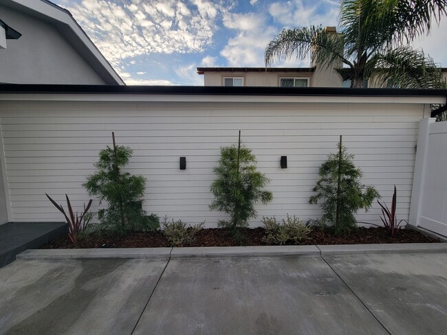 Building Photo - 1920 257th St