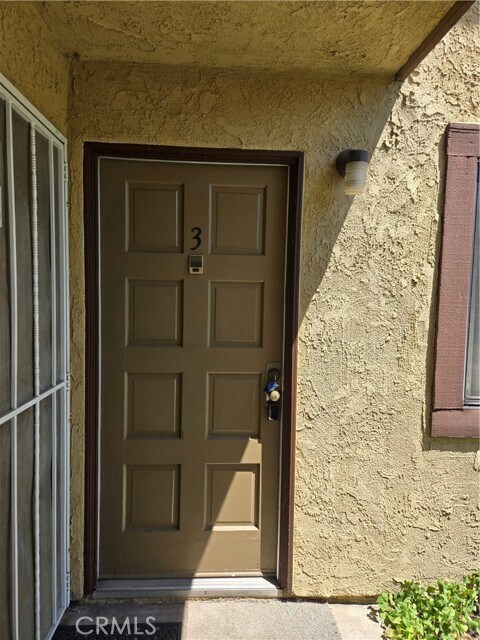 Foto del edificio - 8361 W Garden Grove Blvd