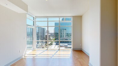 Interior Photo - Ashton Bellevue