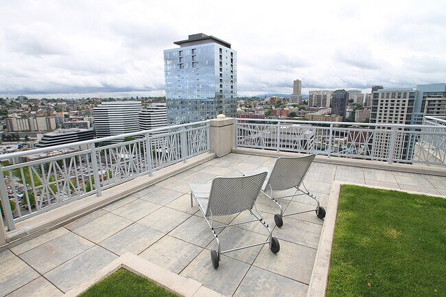 Building Photo - 819 Virginia St