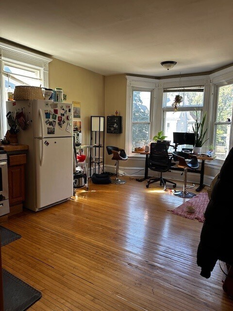 Foto del edificio - 2117 Bryant Ave S