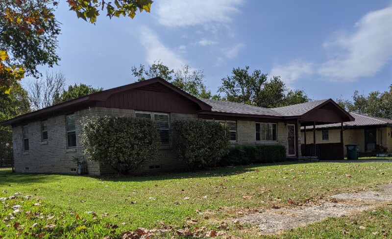 Primary Photo - 1712 Laurel Rd