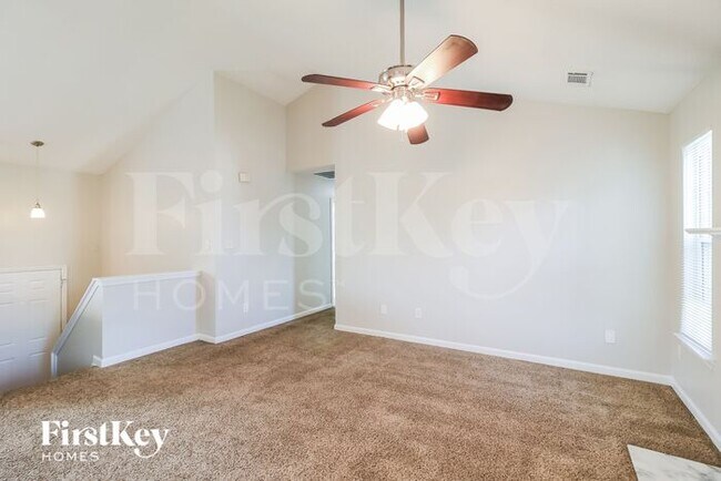 Foto del edificio - 3011 River Garden Rd