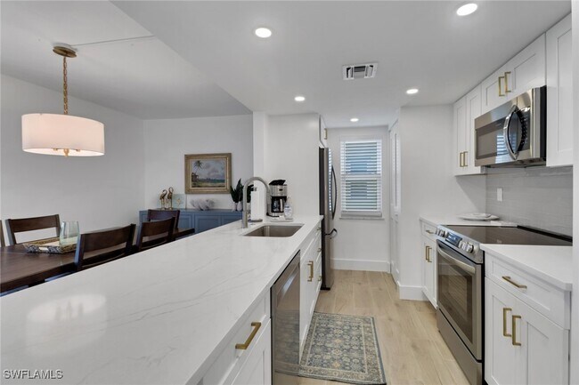 Building Photo - 1155 Sandpiper St