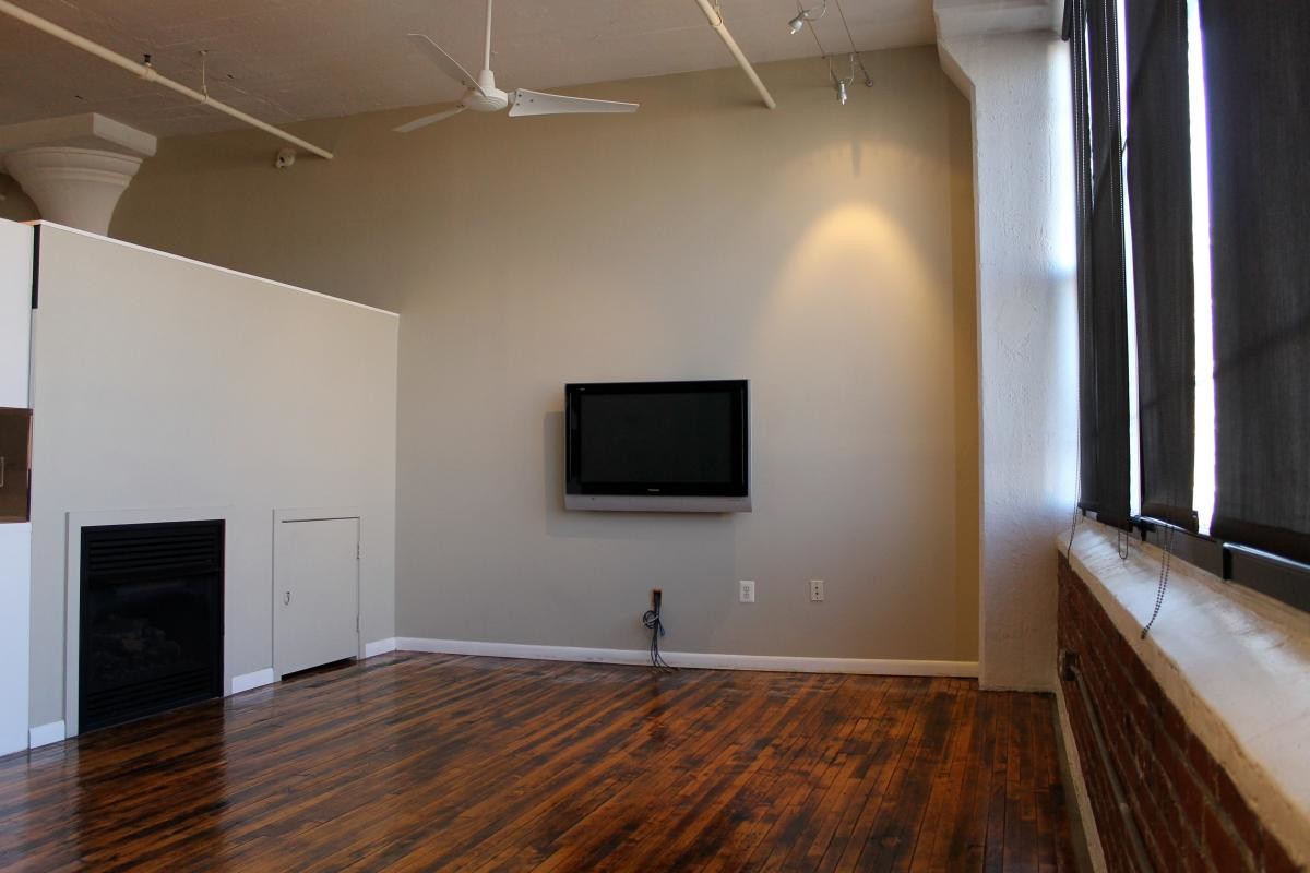 Primary Photo - 314 N 12th St