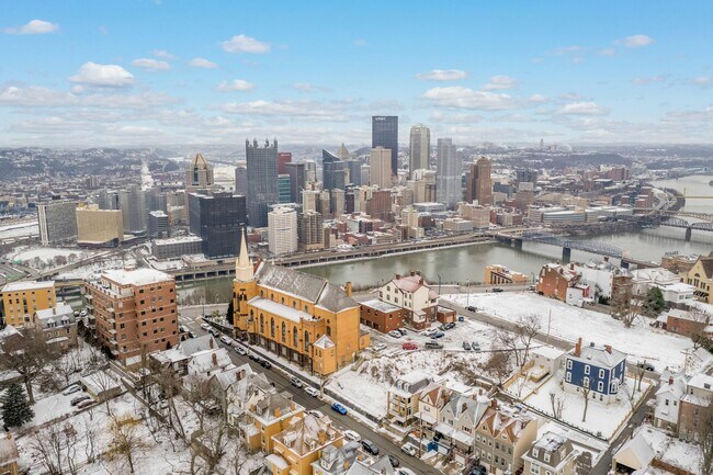 Photo - 131 Ulysses St Apartment