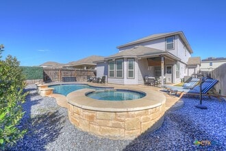 Building Photo - 816 Windflower