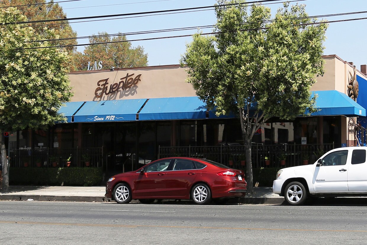 Reseda On The Park Rentals - Reseda, CA | Apartments.com