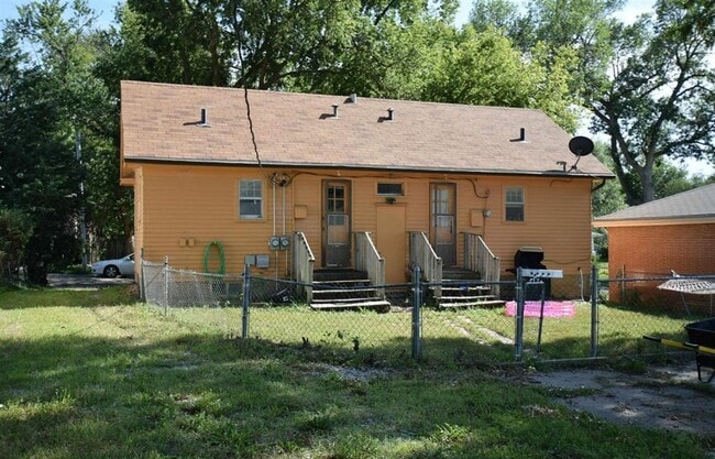 Building Photo - 3120 Q St