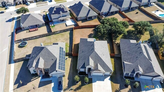 Foto del edificio - 8402 Ridge Crest Dr