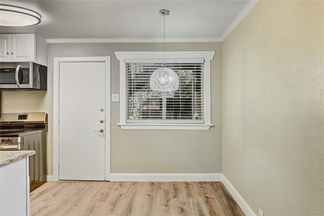 Foto del edificio - 3310 Douglas Ave