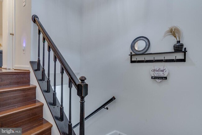Foto del edificio - 3700 Roxbury Ln