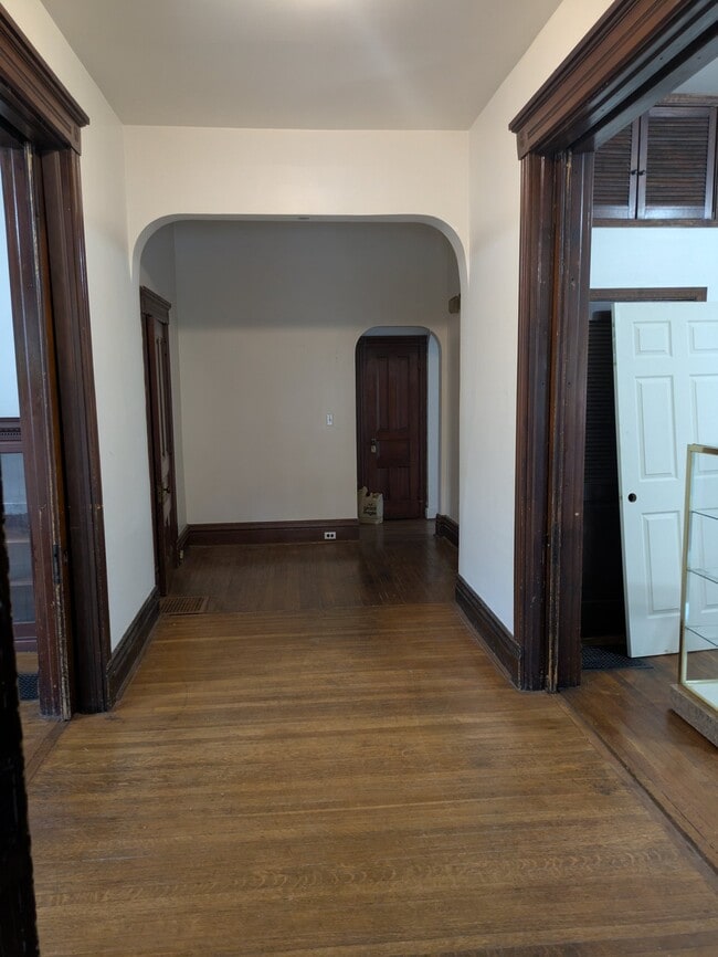 Building Photo - 315 E Swissvale Ave