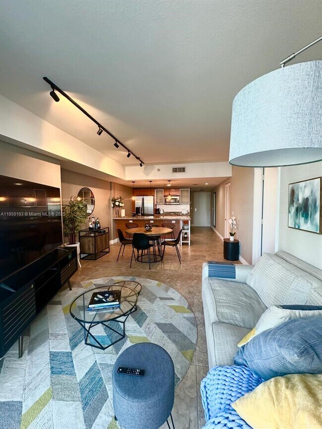 Foto del edificio - 185 SW 7th St