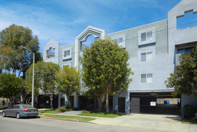 Foto del edificio - 11041 Hesby St