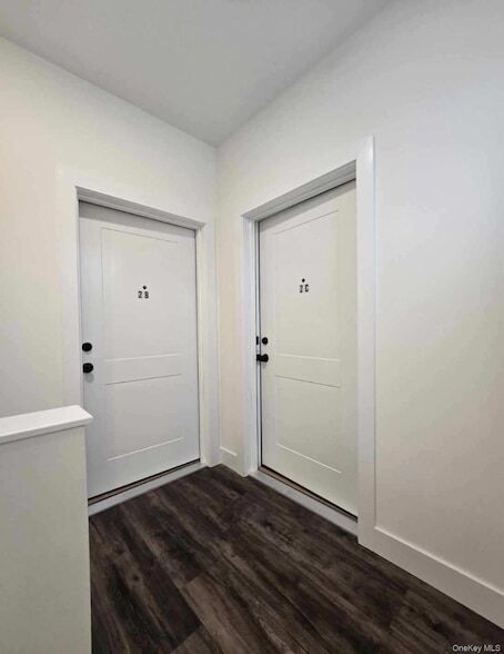 Building Photo - 19 Welling Pl