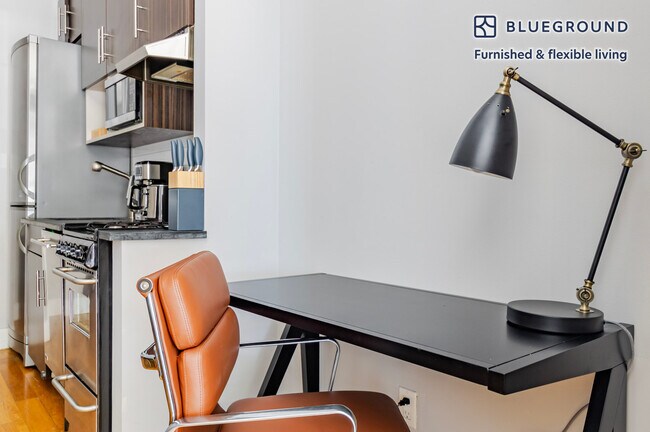 Foto del edificio - 515 W 47th St