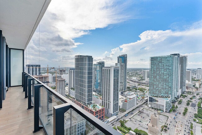 Foto del edificio - 398 NE 5th St