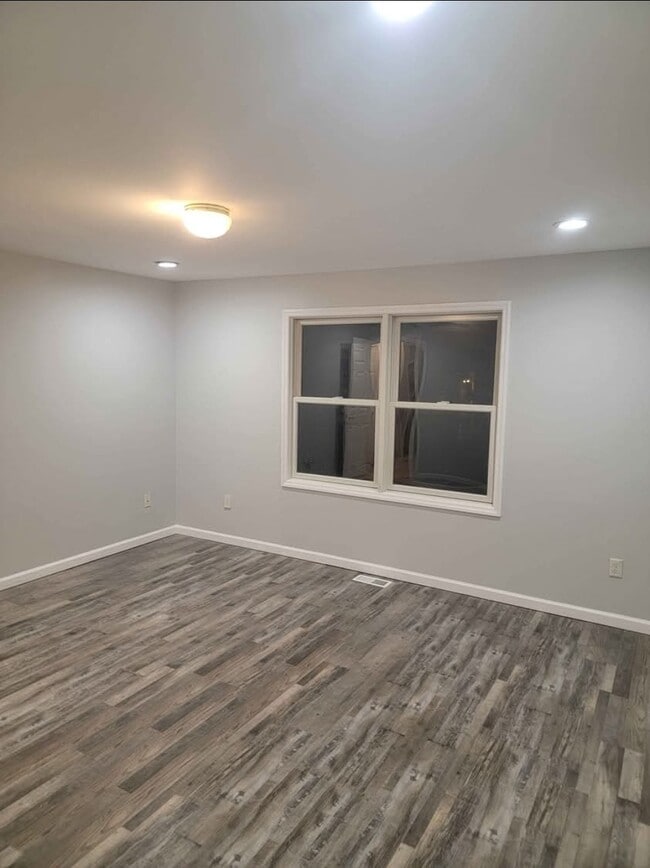 Foto del edificio - 258 E 17th St