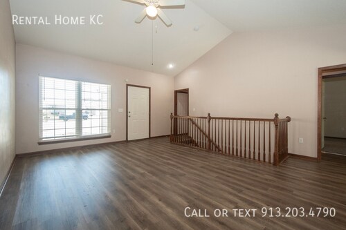 Foto del edificio - 23509 W 73rd Terrace