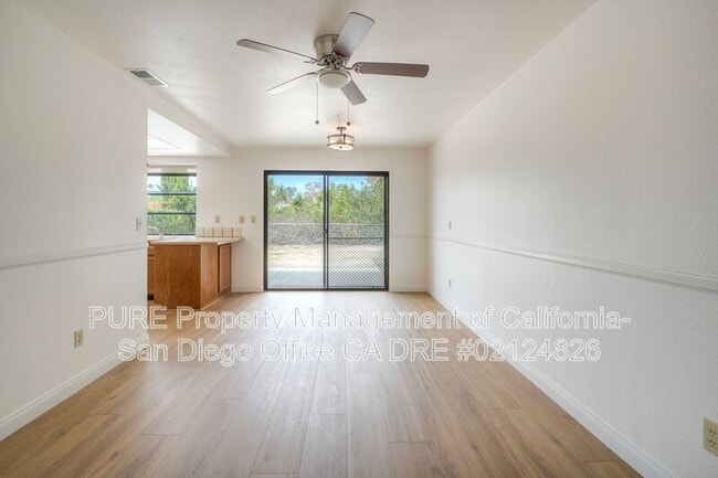 Building Photo - 3540 Roselle Ave